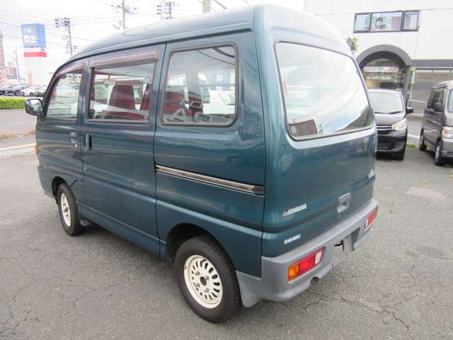 Mitsubishi Minicab Van 8
