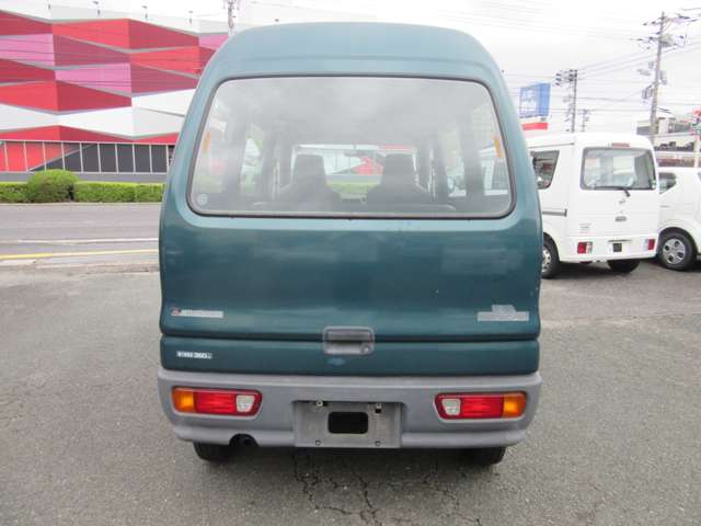 Mitsubishi Minicab Van 9