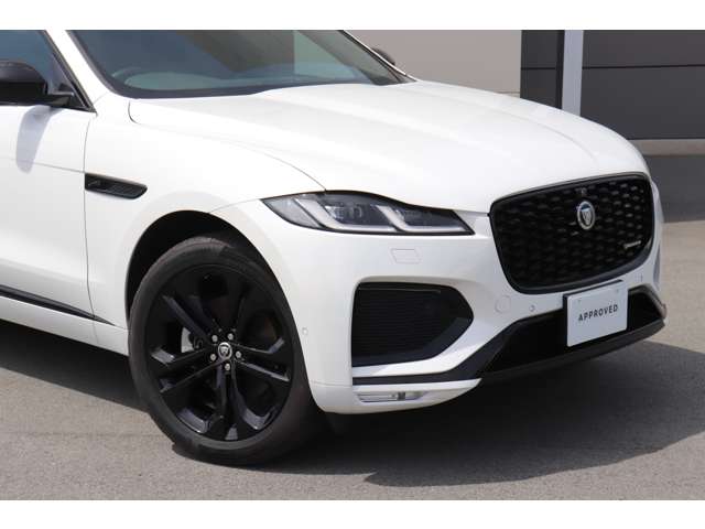 Jaguar F-Pace 5