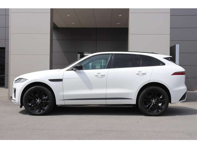 Jaguar F-Pace 7