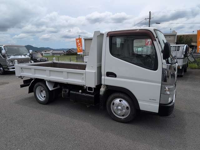 Mitsubishi Fuso Canter 2