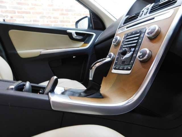 Volvo XC60 11
