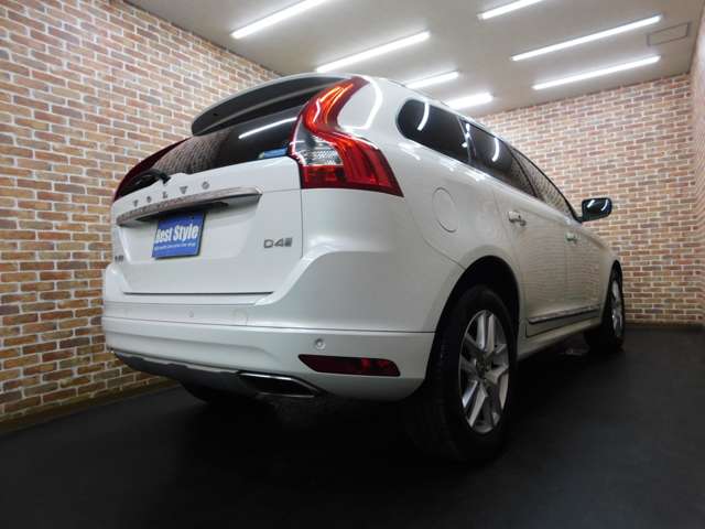 Volvo XC60 4