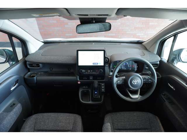 Toyota Sienta 10