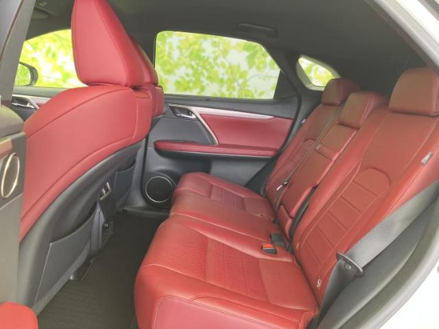 Lexus RX 9