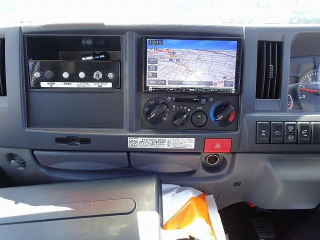 Isuzu Elf 5