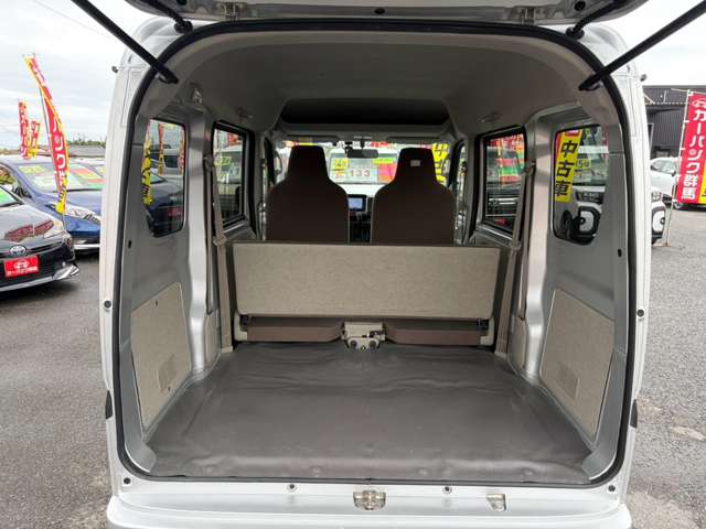 Nissan NV100 Clipper 11