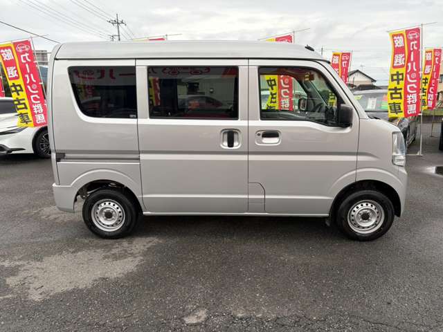Nissan NV100 Clipper 4