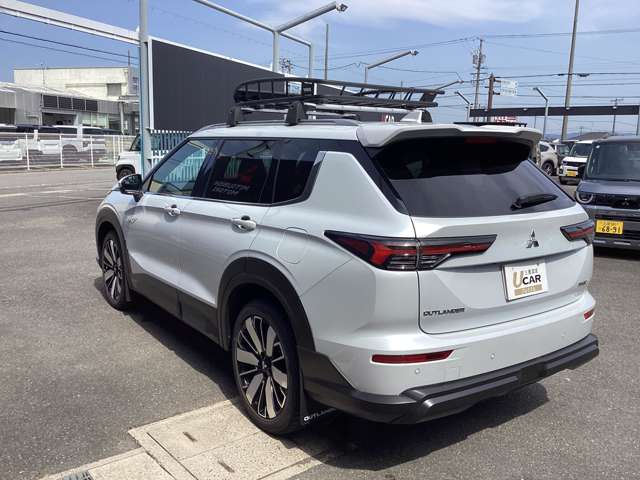 Mitsubishi Outlander 4