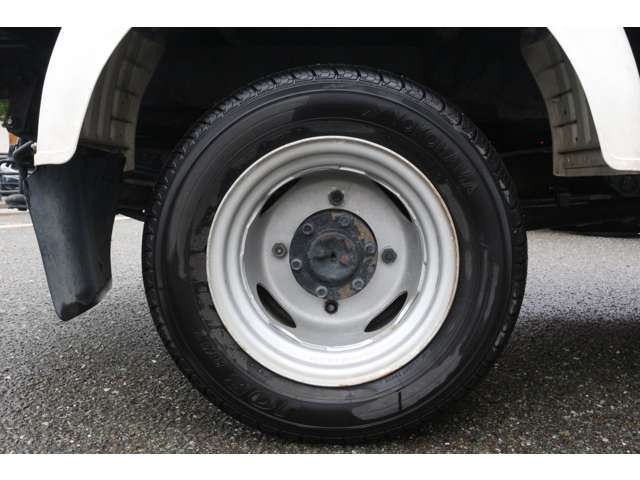 Mazda Bongo Truck 12