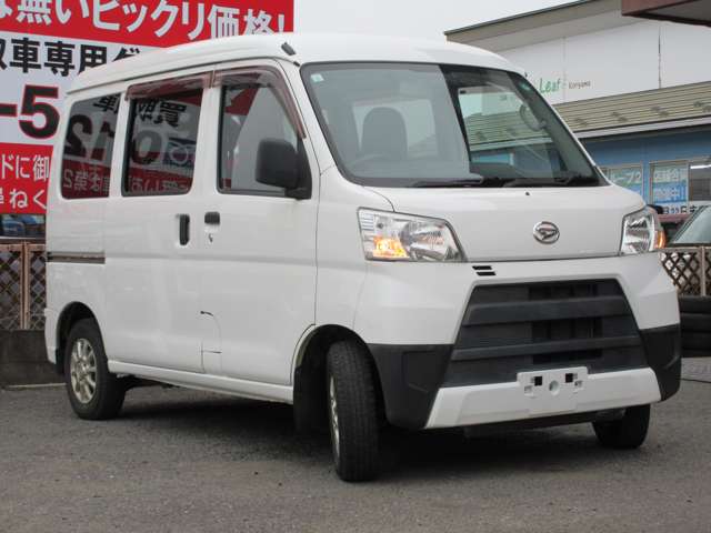 Daihatsu Hijet Cargo 7