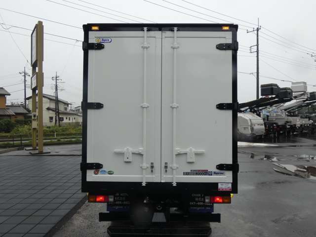 Mitsubishi Fuso Canter 8
