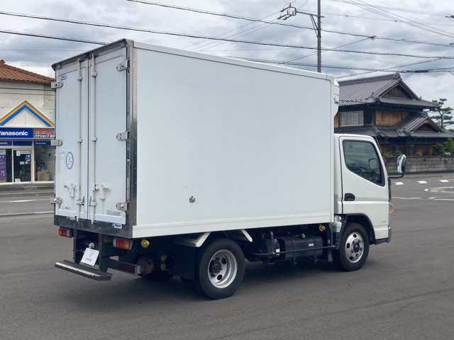 Mitsubishi Fuso Canter 4