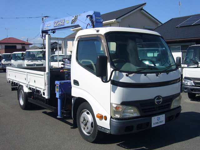 Hino Dutro 12