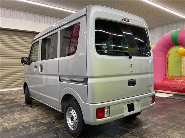 Suzuki Every 11