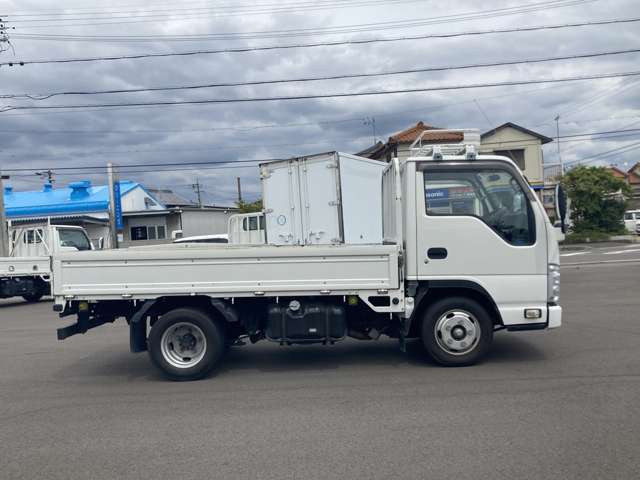 Isuzu Elf 11