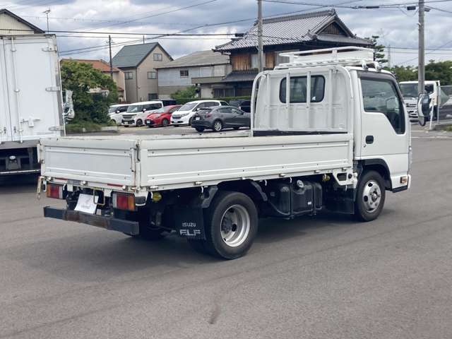 Isuzu Elf 2