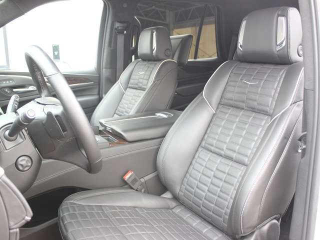 Cadillac エスカレード 5