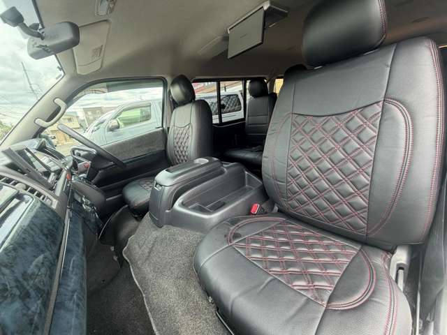 Toyota Hiace 11