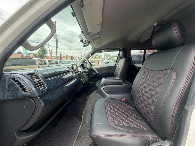 Toyota Hiace 10