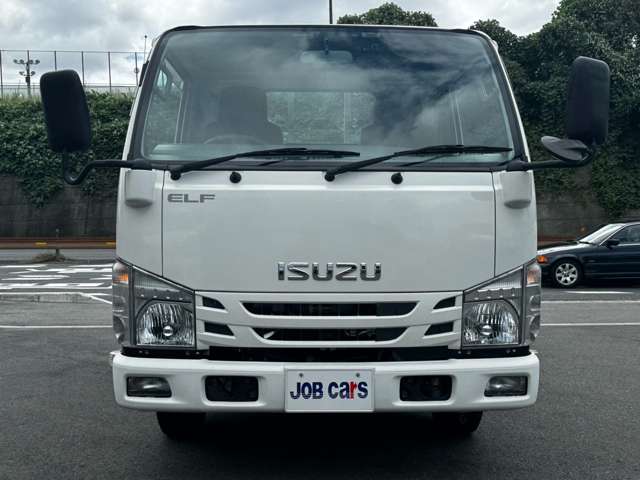 Isuzu Elf 2