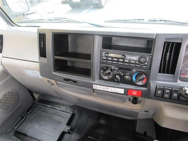 Isuzu Elf 11