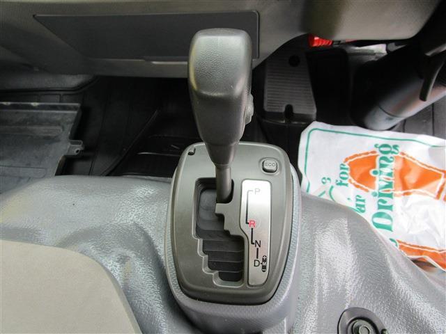 Isuzu Elf 12