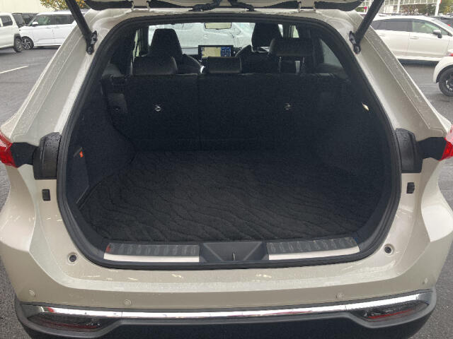 Toyota Harrier 9