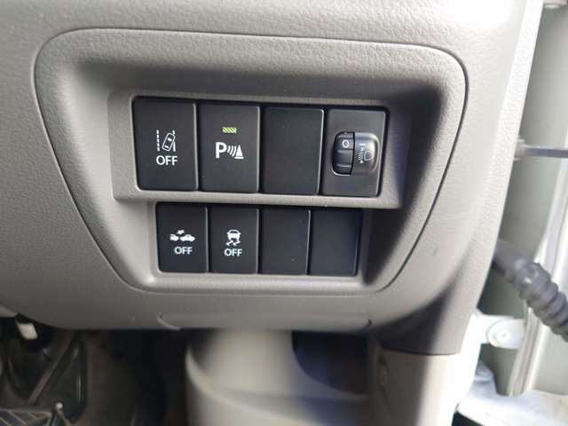Nissan NV100 Clipper 12