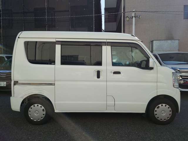 Nissan NV100 Clipper 4