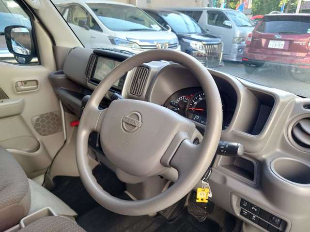 Nissan NV100 Clipper 9