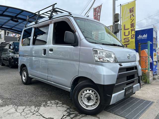 Daihatsu Hijet Cargo 7