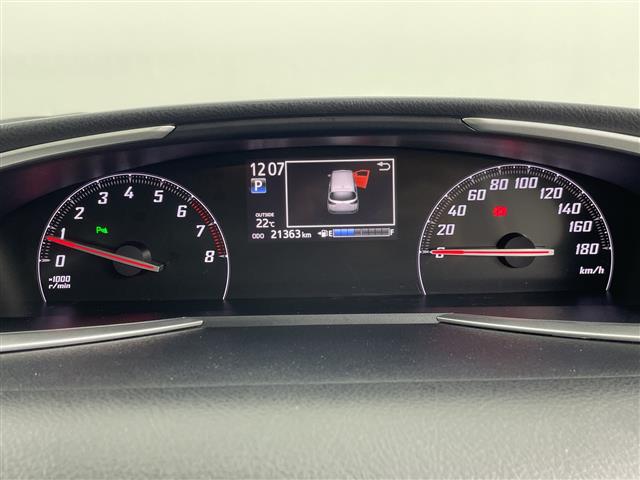 Toyota Sienta 9