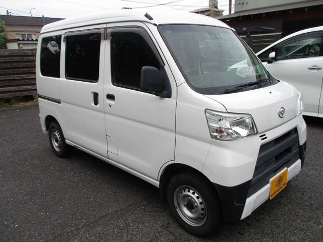Daihatsu Hijet Cargo 7