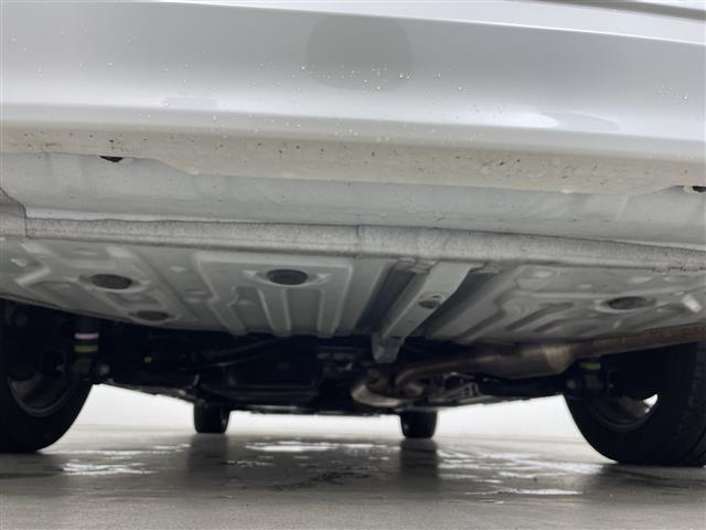 Toyota Noah 5