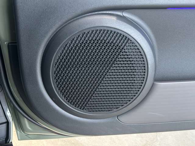 Hyundai インスター 12