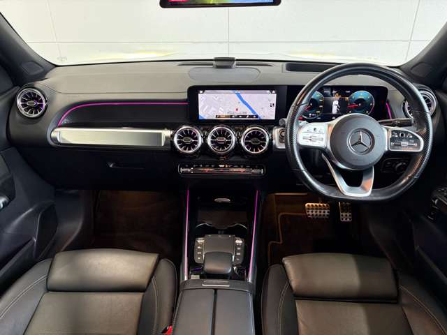 Mercedes-Benz GLB 8