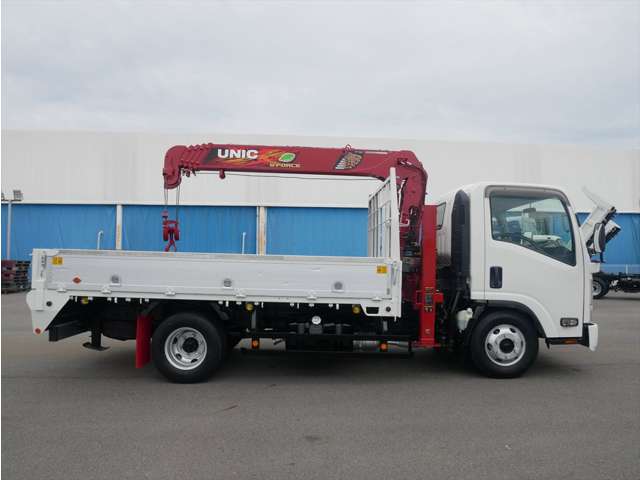 Isuzu Elf 6