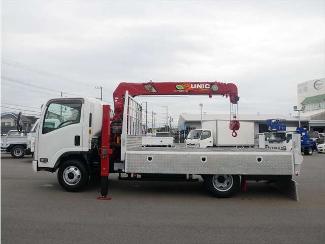Isuzu Elf 9