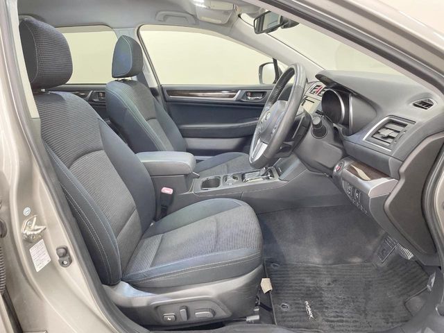 Subaru Legacy Outback 9