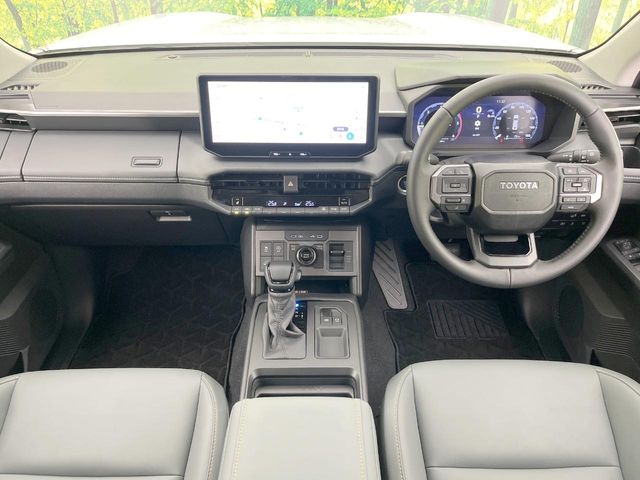 Toyota Hilux 2