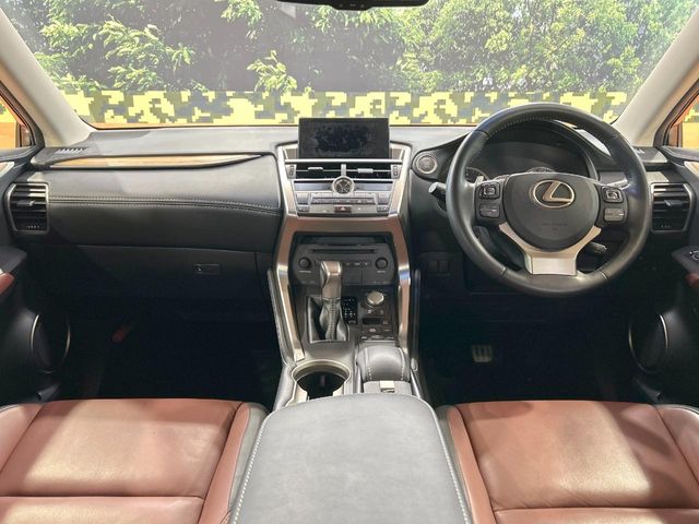 Lexus NX 2
