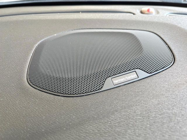 Volvo V40 Cross Country 5