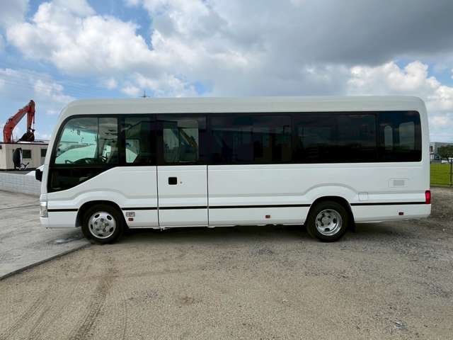 Toyota Coaster 4