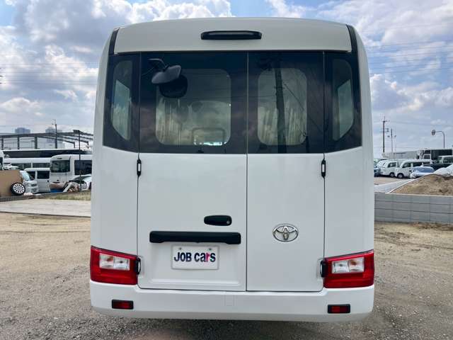 Toyota Coaster 5