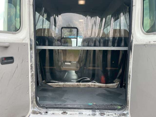 Toyota Coaster 8