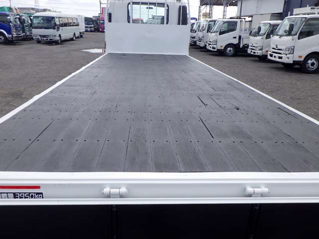 Isuzu Forward 11