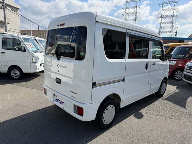 Suzuki Every 8