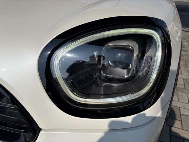 MINI Crossover 5