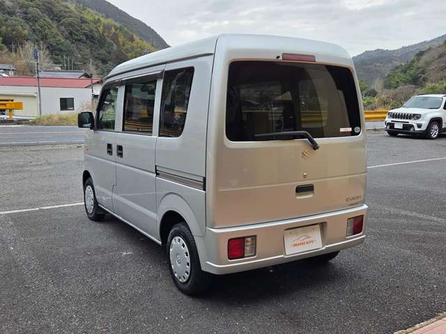 Suzuki Every 6